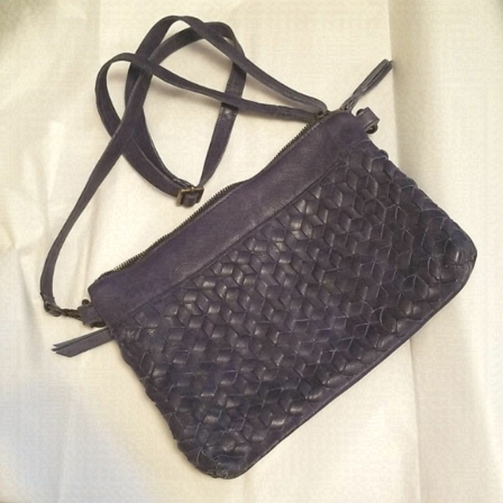 𝅺viola Castellani Blue Leather Weave Bag